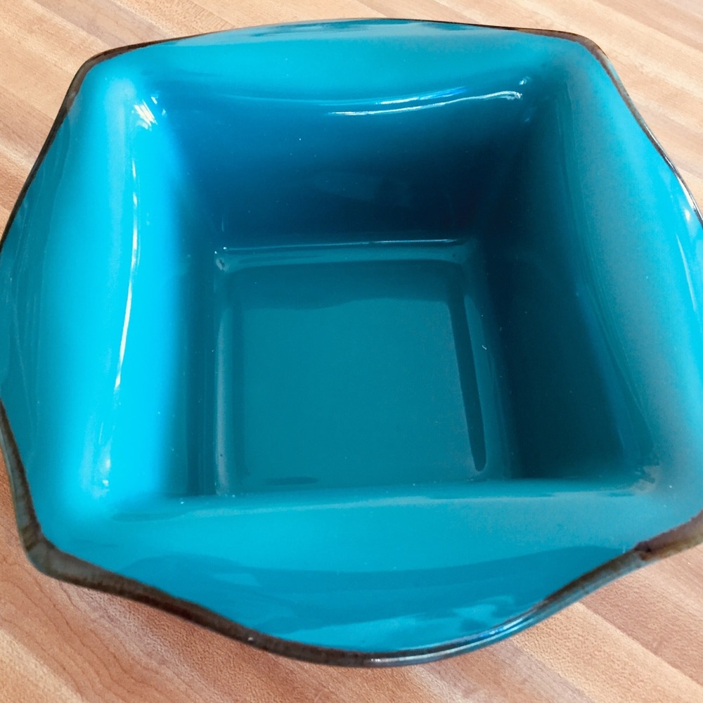 SLAH Tuscan Everyday Baker 9” Oven to Table EUC Display Item